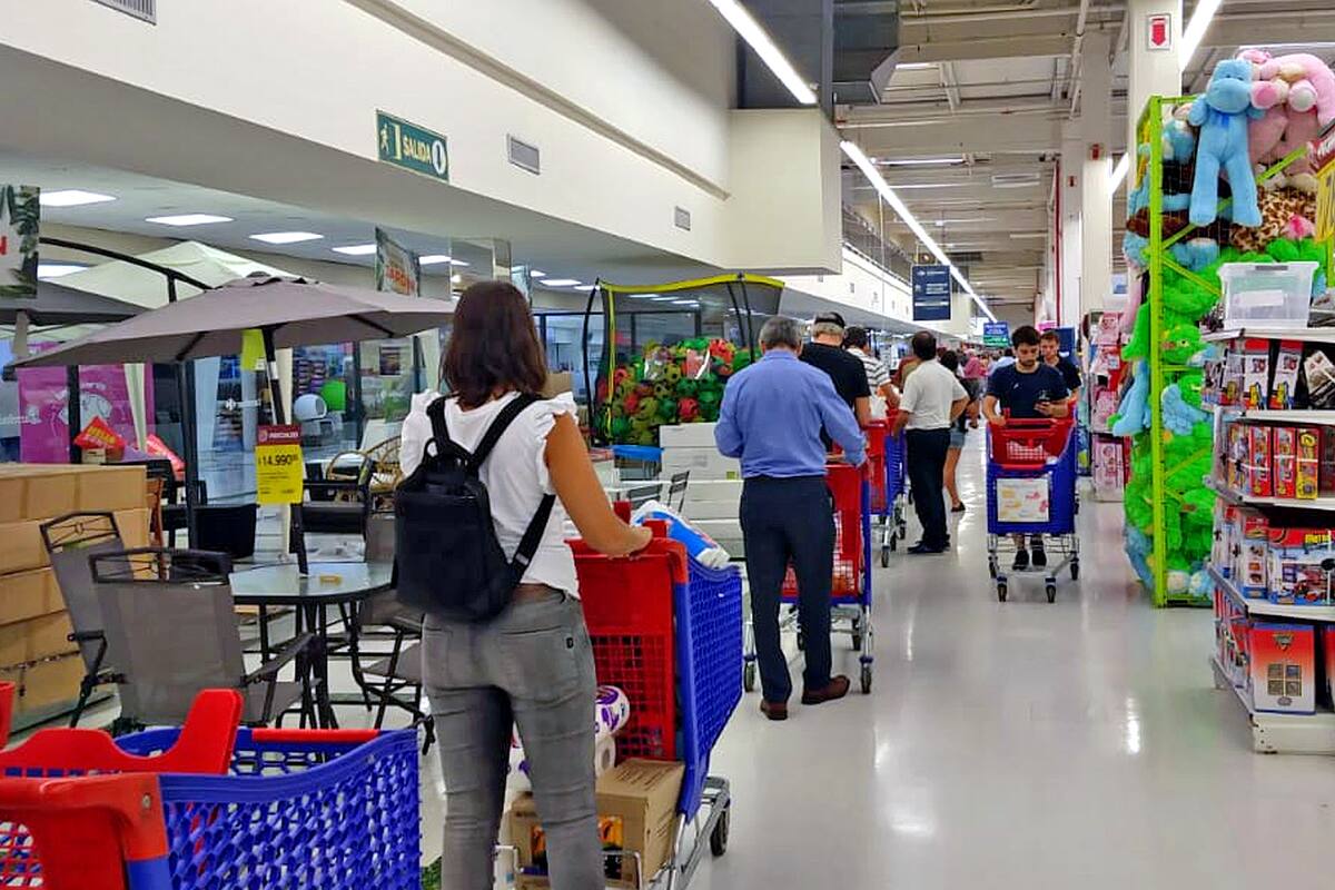 Crece la demanda del alcohol en gel y se registran algunos faltantes