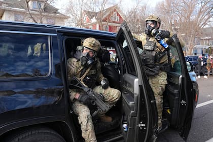 Crece la tensión en Minnesota con choques reiterados entre manifestantes y agentes federales