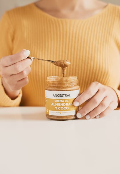 Crema de almendras y coco, de Ancestral.