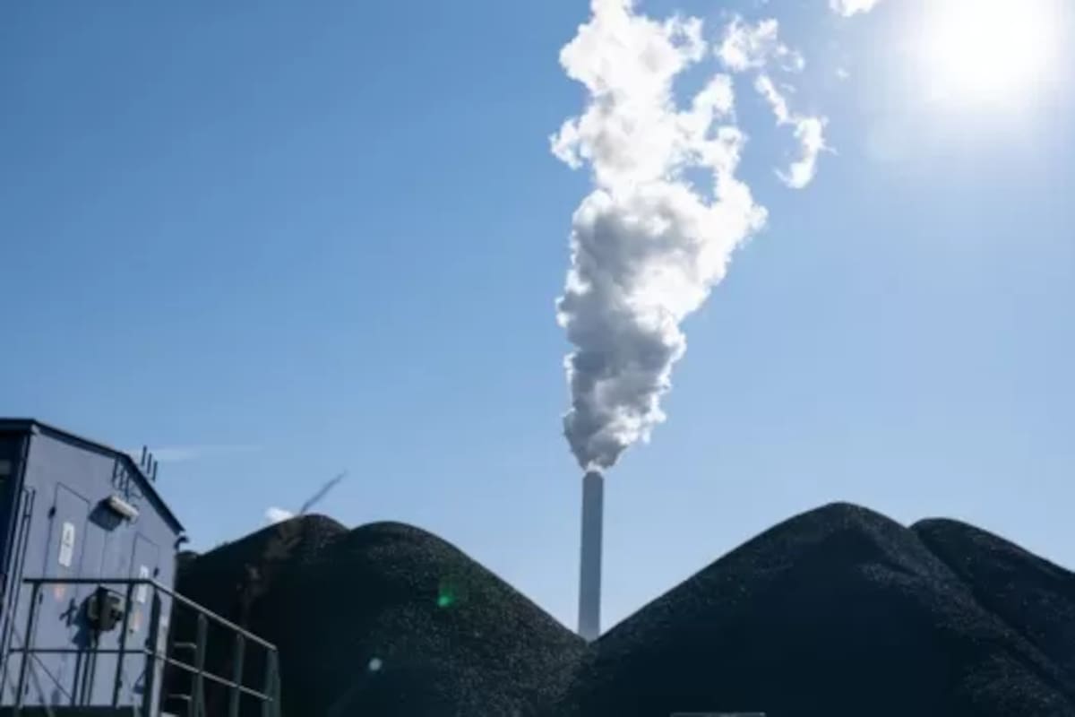 "Creo que el gran mensaje es que debemos terminar con la era de los combustibles fósiles", señaló Jan Christoph Minx, uno de los autores del informe