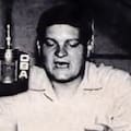 Fue una voz icónica de la radio y la TV y dobló el clásico programa de Benny Hill