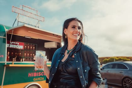“Creo que la categoría va creciendo y lo seguirá haciendo. Hay una oportunidad de negocio, sobre todo para la venta en góndola”, dice la bartender Mona Gallosi.