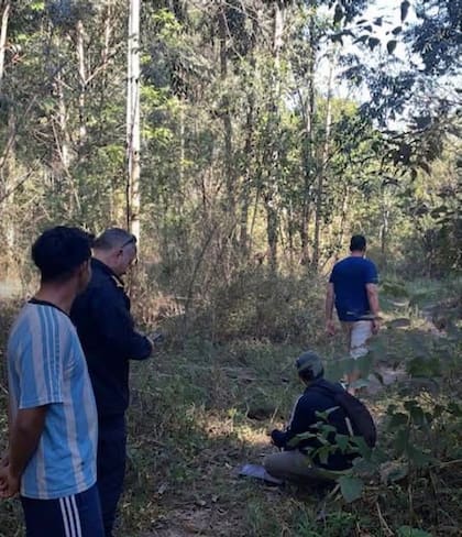 Creyó que iba a encontrarse con su amante, pero apareció la pareja de la mujer y lo atacó a tiros y con un arma blanca.
