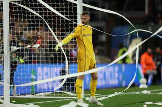 Crisis del fútbol italiano empeora con derrotas europeas de Bologna y Fiorentina