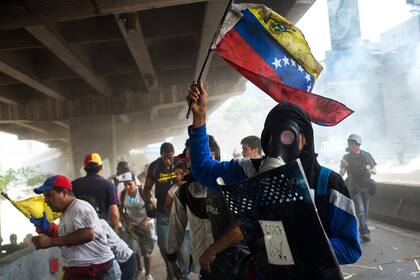 El derrumbe económico y la falta de legitimidad de Maduro animan a las movilizaciones opositoras