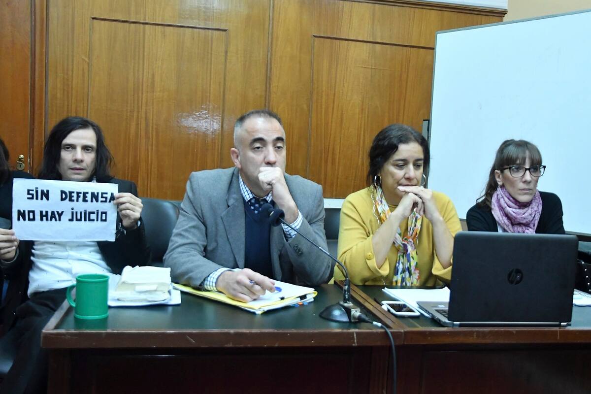 Cristian Aldana exhibió un cartel y se presentó como un perseguido político antes de ser condenado por violación