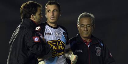 Cristian Campestrini sale lesionado tras un duro choque
