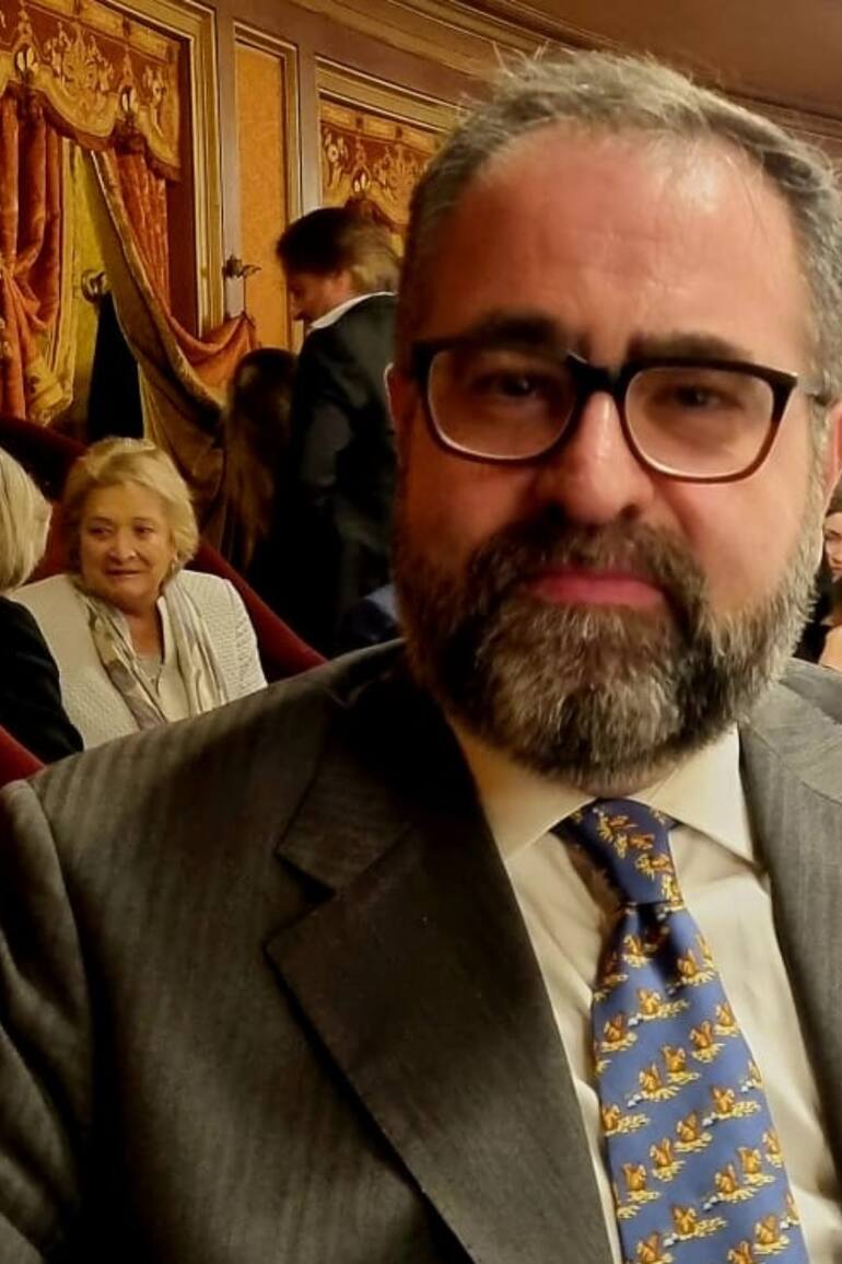 Cristian dice que no entendía qué le estaba pasando. Estaba consciente y podía hablar, pero ya no podía mover ninguna de sus extremidades.