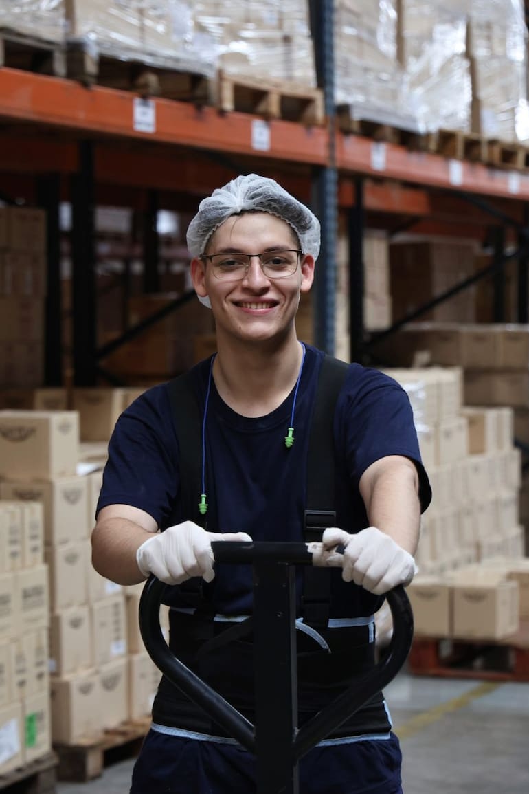 Cristian Gorosito, uno de los empleados contratados en Maigal a través de la Fundación Forge