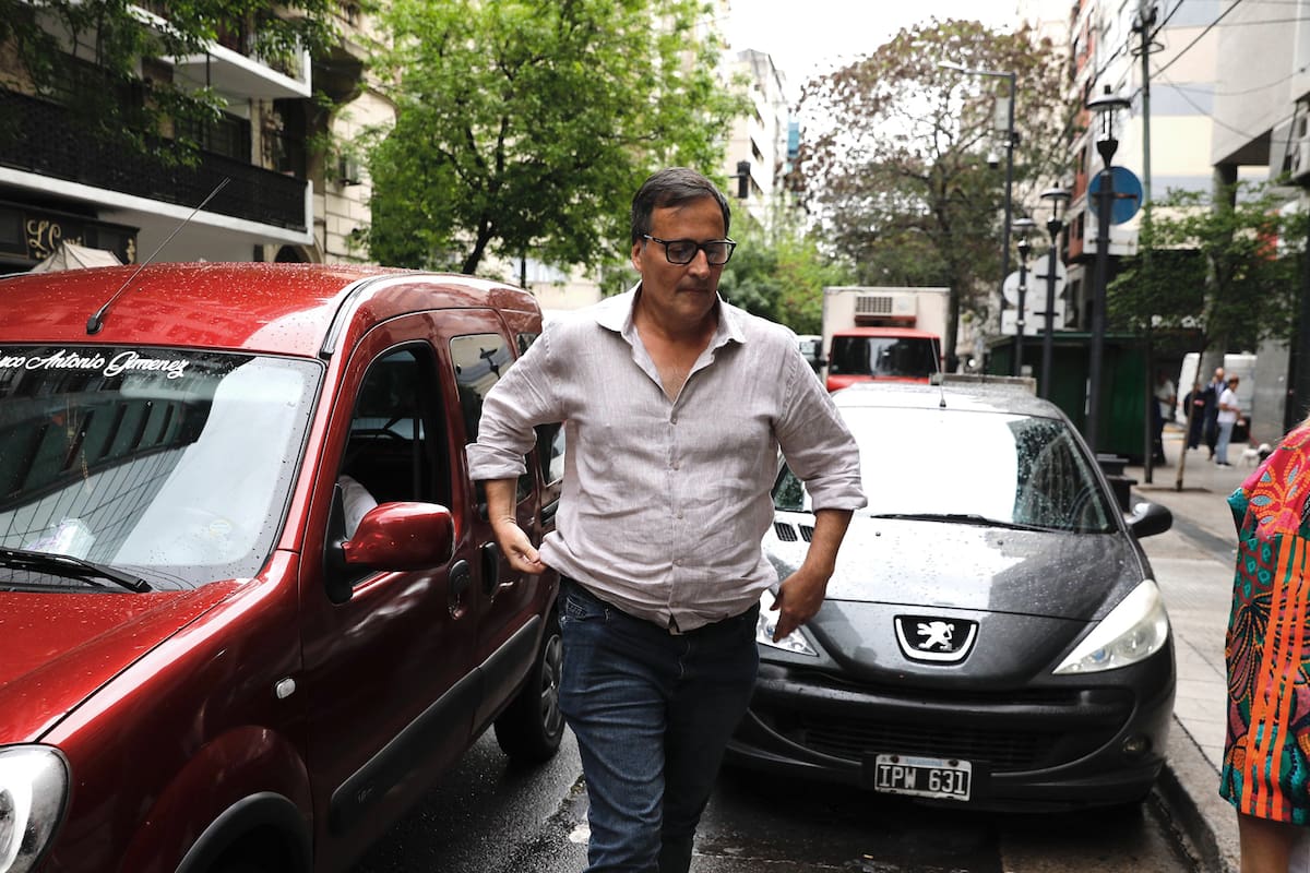 Cristian Graf, el hombre investigado por el hallazgo en el jardín de su casa de los restos de Diego Fernández Lima, desparecido en 1984