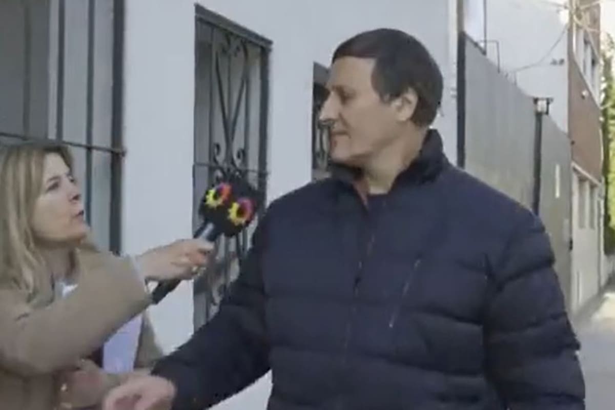 Cristian Graf entando a su vivienda en Congreso al 3742, Coghlan