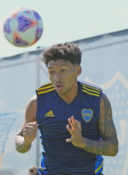 Cristian Medina, una de las apuestas de Jorge Almirón para la mitad de la cancha
