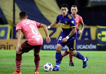 Cristian Pavón quiere jugar en el exterior y además acumula una suspensión en la próxima Copa Libertadores