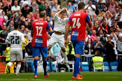 Cristiano festeja su gol ante Levante