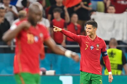 Cristiano Ronaldo anotó los dos tantos de Portugal y alcanzó al iraní Ali Daei con 109 tantos en su selección
