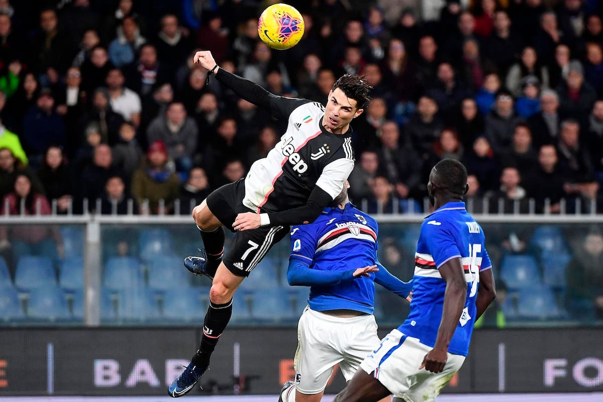 Cristiano Ronaldo se eleva para desatar el grito en Juventus: sorprendió con su manejo del cuerpo