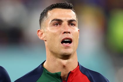Cristiano Ronaldo se emociona al cantar el himno nacional de Portugal