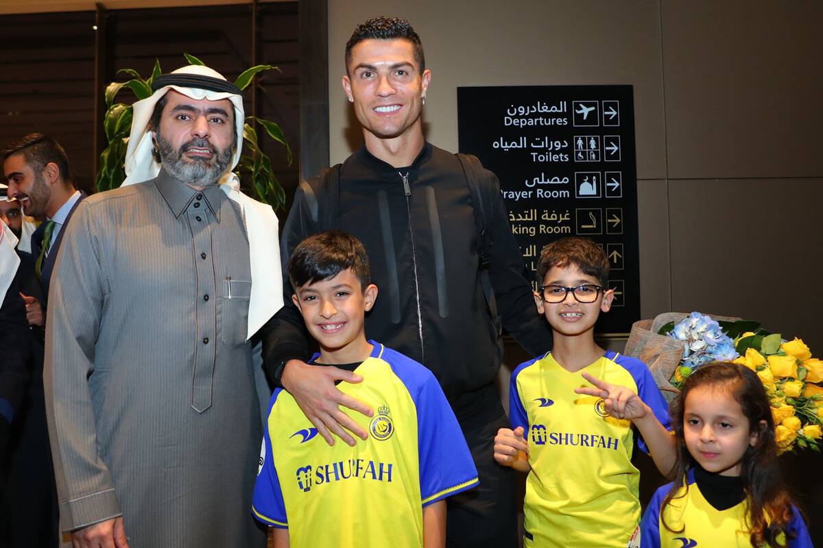 Cristiano Ronaldo, todo un suceso en su arribo a Arabia Saudita
