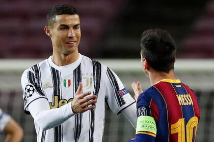Cristiano Ronaldo y Lionel Messi cara a cara en el duelo de Champions.