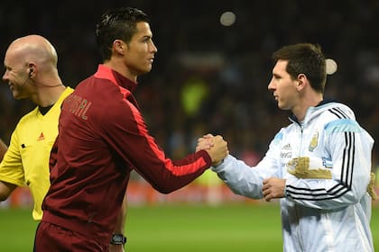 Cristiano y Messi, un saludo distante en 2014