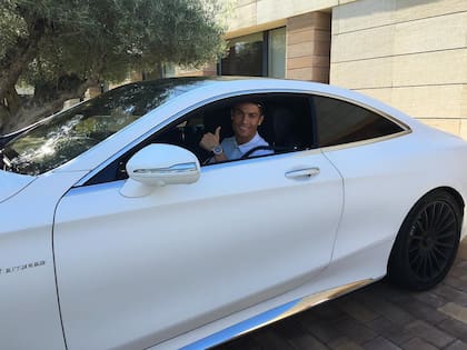 Cristiano y su Mercedes-AMG S65 Coupé.