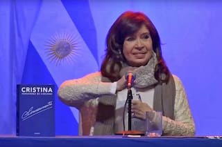 Cristina dijo que hay una campaña violenta y que es más capitalista que Macri