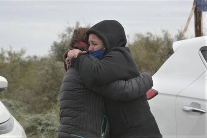 Cristina Castro, madre de Facundo, en el lugar donde fueron encontrados los restos que podrían ser de su hijo