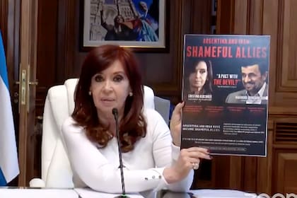 Cristina Fernández de Kirchner, cuando expuso por la acusación de encubrimiento por el Pacto con Irán