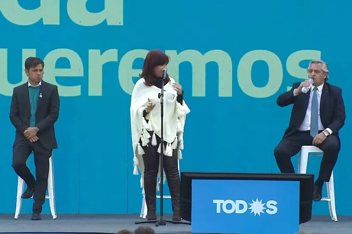 Cristina Fernández de Kirchner en el plenario en el Estadio Único de La Plata para delinear los ejes de la campaña electoral del Frente de Todos