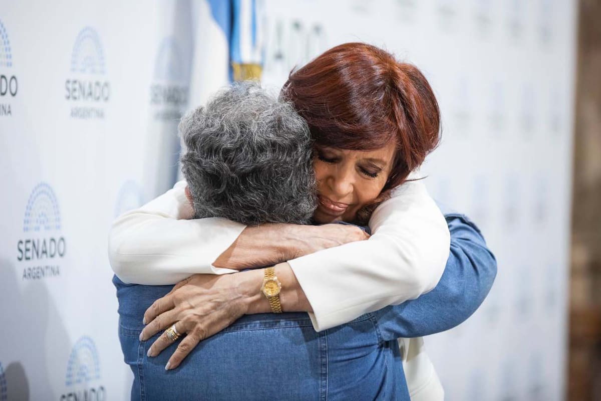 Cristina Fernández de Kirchner se reunió con Curas villeros, Curas en Opción por los pobres y hermanas, religiosas y laicas en el senado
