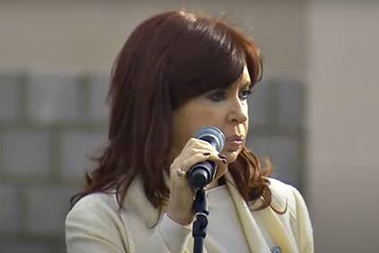 Cristina Kirchner compartió un acto con el Presidente y le pidió que ponga "orden"