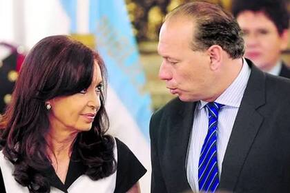 Cristina Kirchner y Sergio Berni, el hombre que le informó minuto a minuto qué pasaba en el departamento de Nisman el fatídico domingo 18 de enero de 2015