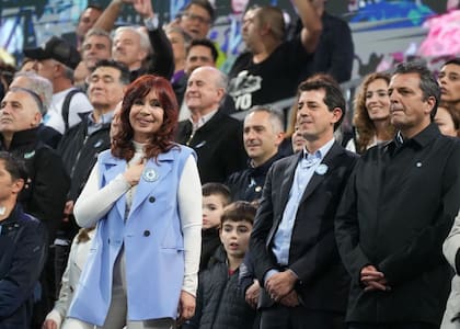 Cristina Kirchner, con Wado de Pedro y Sergio Massa