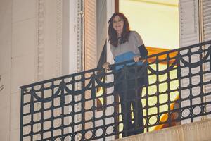 Cristina Kirchner, desde su domicilio, cuestionó el rumbo económico del gobierno de Javier Milei