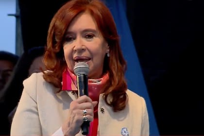 Cristina Kirchner durante el acto en Merlo