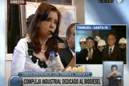 Cristina Kirchner en la inaguración de Renova, la planta que Vicentin tenía junto a su socio Glencore, en 2013. La empresa ya era uno de los grandes clientes del Banco Nación.