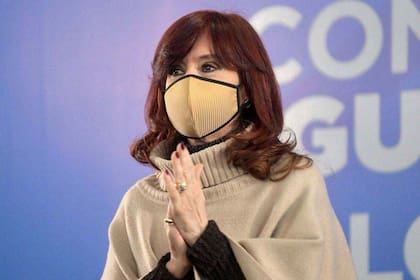Cristina Kirchner, en Lomas de Zamora, durante el acto en el que marcó la línea de la campaña oficialista y dijo: "En el 2015 éramos más felices que lo que vino después"