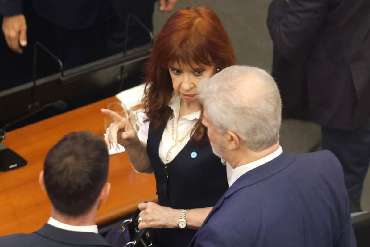 Cristina Kirchner, en marzo, cuando dejó la prisión domiciliaria para ir a Comodoro Py para declarar por el caso de los cuadernos de las coimas