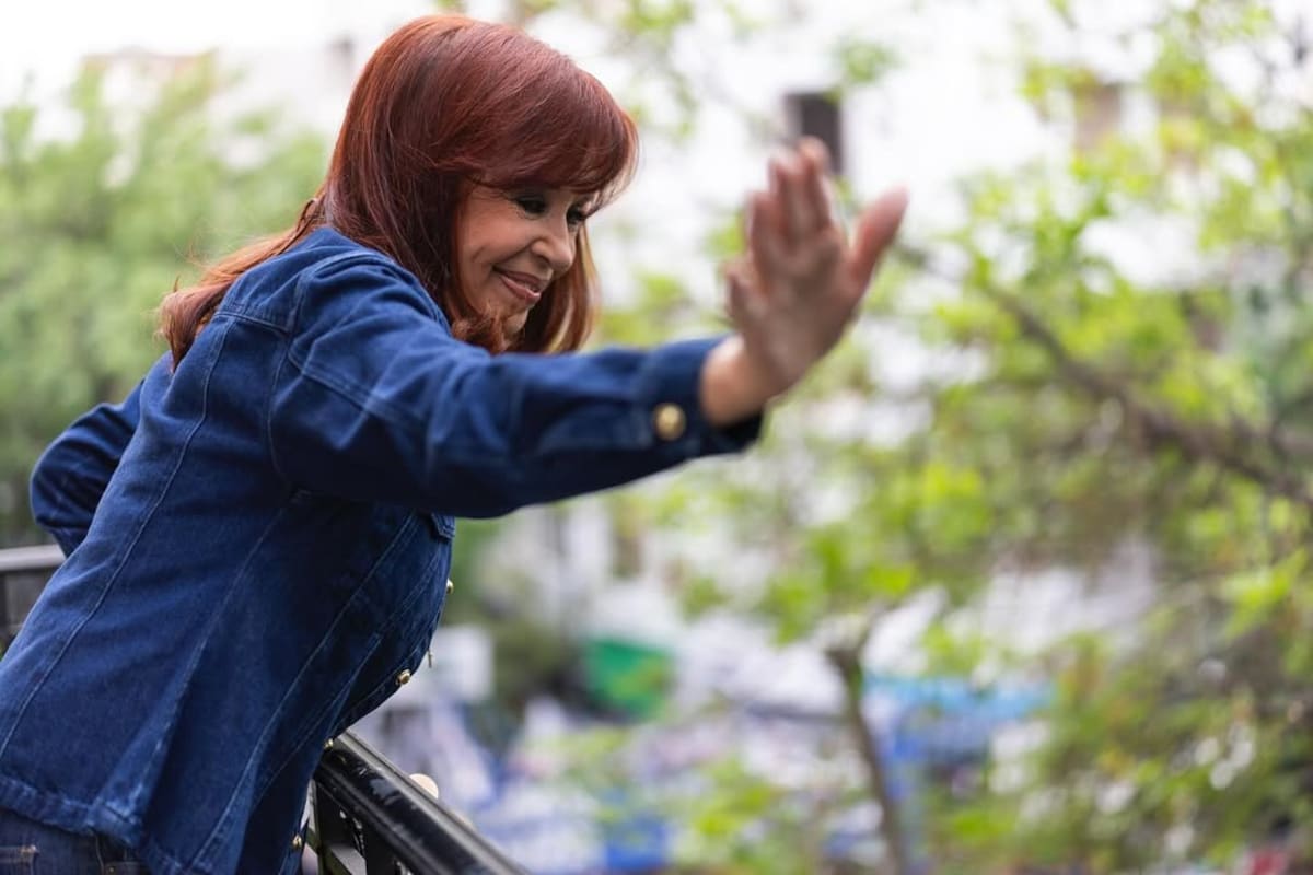 Cristina Kirchner en su departamento de San José 1111