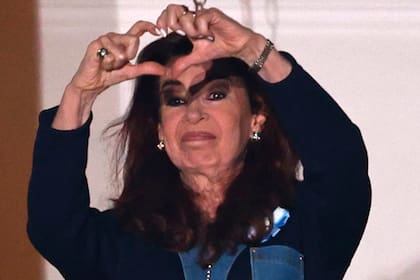 Máximo Kirchner alentó una candidatura de Cristina y La Cámpora envió un mensaje directo a Kicillof