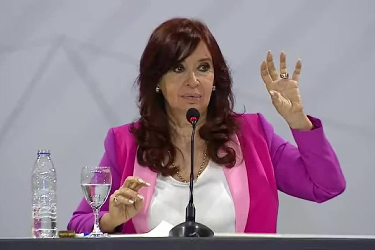 Cristina Kirchner habló durante una hora y media en la Universidad del Chaco Austral