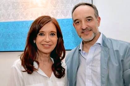 Cristina Kirchner junto al senador Martín Doñate