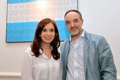 Cristina Kirchner junto al senador Martín Doñate, a quien nominó para consejero de la Magistratura