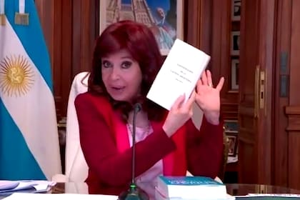 Cristina Kirchner, la vicepresidenta ejerce su propia defensa en la Causa Vialidad