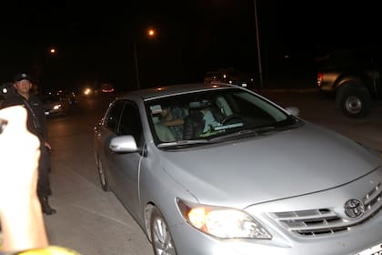 Cristina Kirchner llega a Ezeiza pasadas las 23