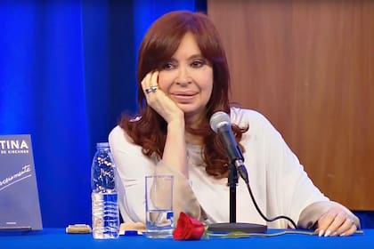 Cristina Kirchner presenta su libro en la Universidad Nacional de La Matanza