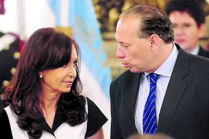 Cristina Kirchner, con su entonces secretario de Seguridad, Sergio Berni
