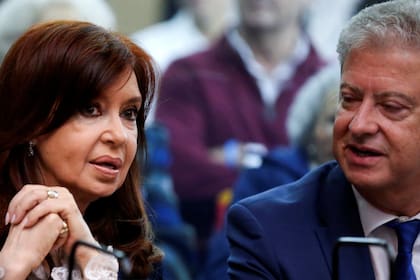 Cristina Kirchner reorientó el proyecto para incidir en las nuevas vacantes; también participa de la creación del consejo consultivo, en el que tendrán un lugar su abogado