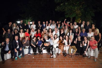 Cristina Kirchner se reunió con artistas y periodistas simpatizantes.