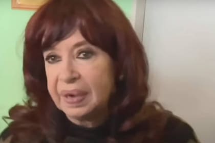 Cristina Kirchner votó en Santa Cruz y criticó la gestión de Alberto Fernández